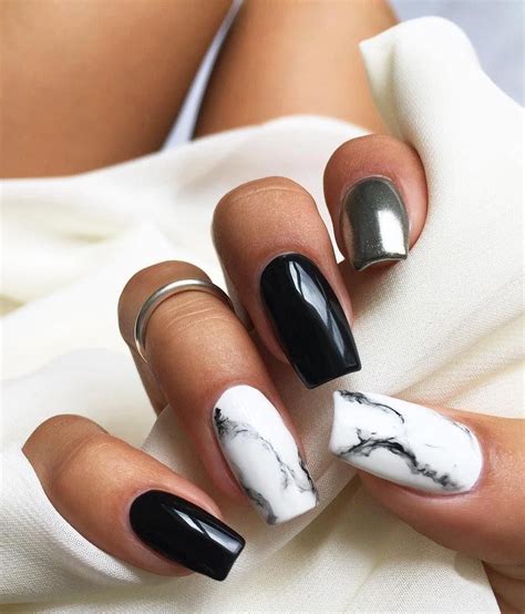 Black And White Acrylic Nails