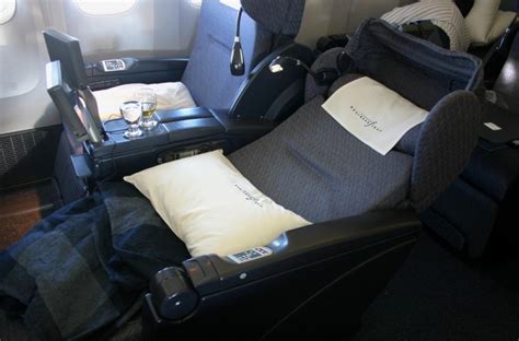 Boeing 777 200er Business Class Seats Review Thai Airways Business