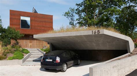 Atau bahkan hanya diartikan sebatas rumah mungil. 10 Inspirasi Desain Carport Rumah Minimalis yang Elegan ...