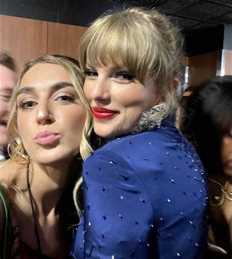 The Swift Society On Twitter 📸 Taylorswift13 With Fans At The Grammys