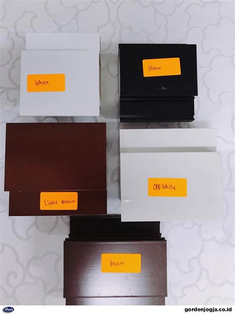 Harga baja ringan per batang sni c 0.75 mm full, reng 0.45 mm rp 115.000/m2. Pintu Baja Ringan Menawarkan Sirkulasi Terbaik untuk Keluarga