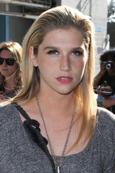 9 Pictures Of Kesha With And Without Makeup Styles At Life