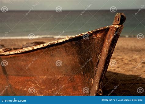 Old Boat On The Sand Of The Beach Stock Image Image Of Boat Rowing