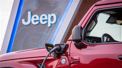 jeep  electrify america  put ev chargers  wd trailheads autoblog