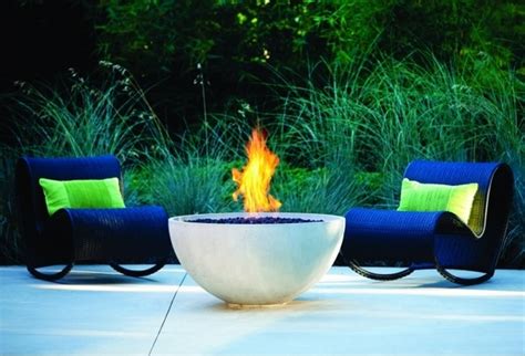 40 Ideas For Modern Fire Pit Designs To Add Character To Your Patio