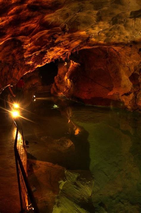 Jenolan Caves En 2023