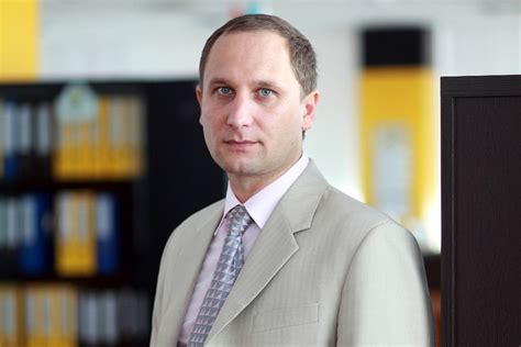Окончил гитис, работать в театре табакова начал 1 января 1989 года. Новым главой Unitel назначен Александр Воробьев - Газета.uz