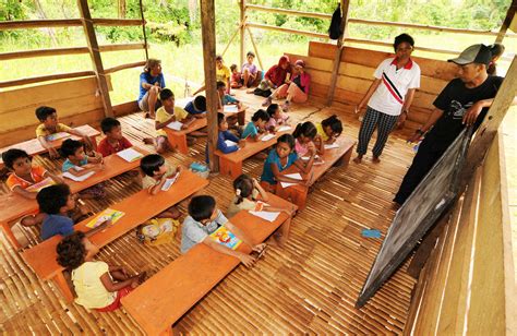 Indonesia Village School Provides Education In A Natural Setting Benarnews