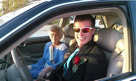 teen takes 93 year old great grandmother to the prom hear what she has to say