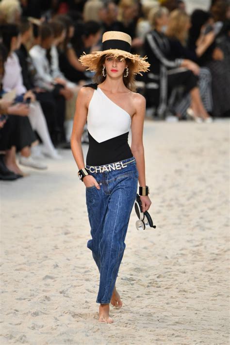Chanel Spring 2019 Show Transformed The Runway Into The Beach Covet