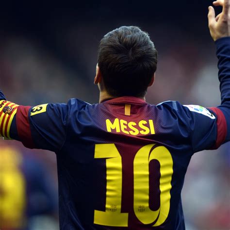 Lionel Messi On The Stadium T Shirt With Number 10 Wallpaper Download
