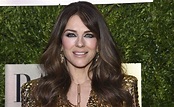 Elizabeth Hurley, impresionante con el vestido metalizado que adora Dua ...