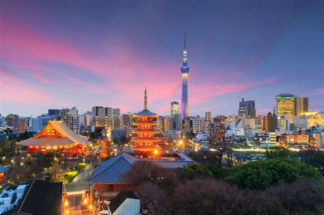 18 Fun Things You Have To See And Do In Tokyo Hand