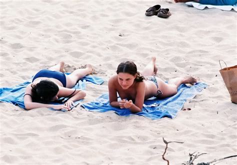 Natalie Portman Topless 10 Photos Thefappening