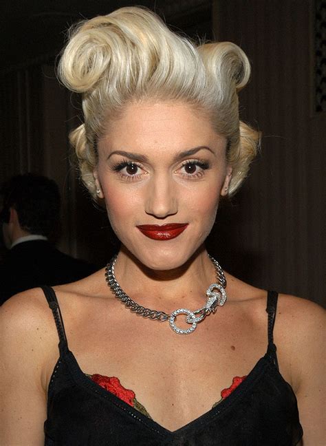 (there are more if you scroll down) and on the right side is a gallery of gwen! Celebrate Gwen Stefani's Birthday With 45 Pics Of Her In ...