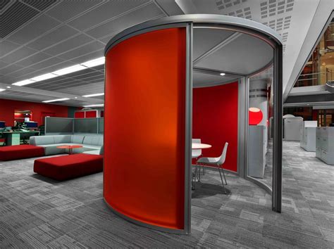 A yau, 26 ga agusta, aka fara al'amuran makon hausa na duniya. BBC New Broadcasting House - e-architect