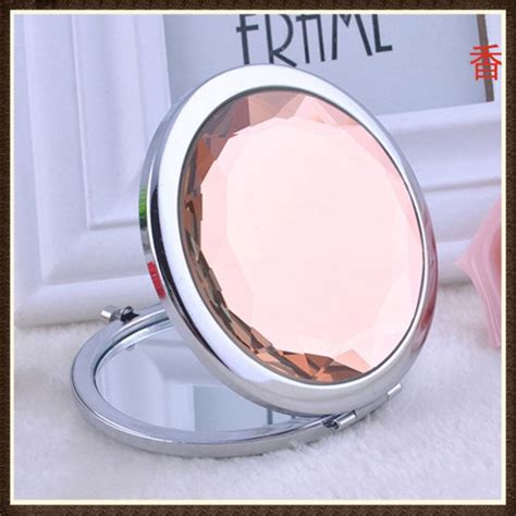 China Customized Crystal Pocket Makeup Mirror Manufacturers And