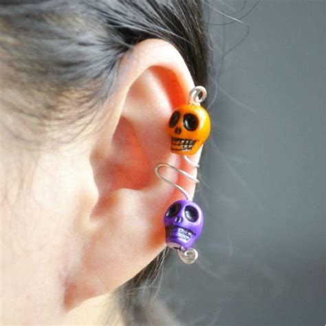 Spooky Halloween Ear Cuff Tutorial Beaded Skull Wire Ear Cuffs Ear