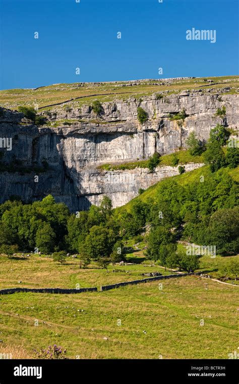 Malham Cove In The Yorkshire Dales On A Sunny Summers Evening Stock