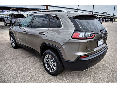 New 2019 Jeep Cherokee Latitude Plus Fwd Sport Utility In Hobbs 7394