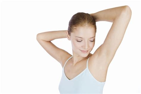 One of the best home remedies, fenugreek is loaded with vitamin c. 4 Ways to Get Rid of Armpit Hair at Home