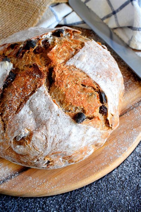 Dutch Oven Cinnamon Raisin Bread Lord Byrons Kitchen Artisan Bread