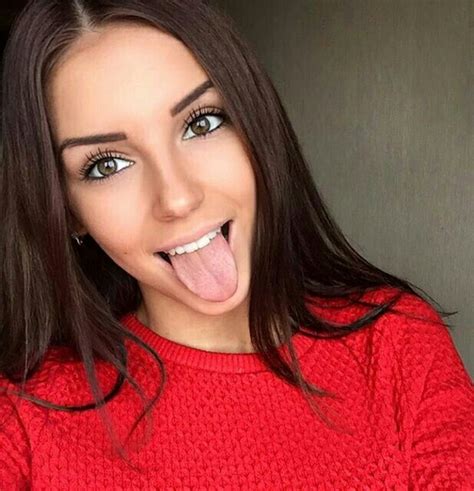 Pin By Timo🔥😈🔥 On Cheeky Tongues Girl Brunette Girl Most Beautiful Faces