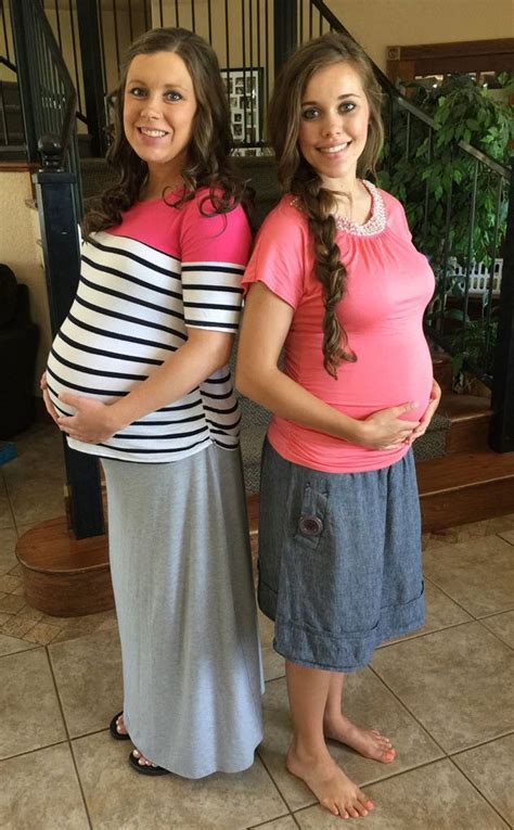 Josh Duggar S Wife Anna Passes Due Date Has Bump Off With Jessa Pic Duggar Girls Duggars