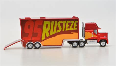 Cars 3 Tomy Tomica Disney Pixar Cars Mack Trailer Truck Hauler Tipo