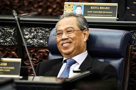 The prime minister directs the executive branch of the federal government. Malaysian prime minister wins support test - Taipei Times