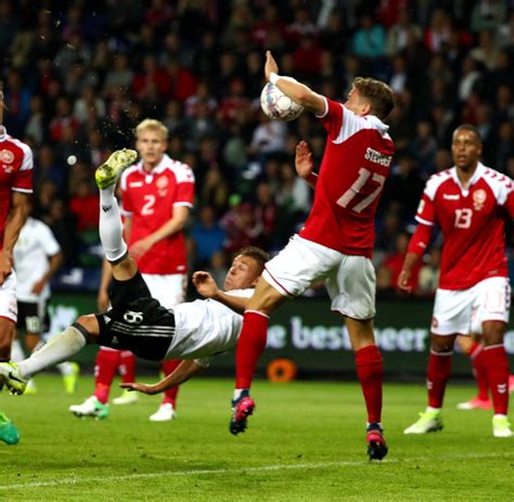 Der russische nationaltrainer stanislaw cherchesov hat den ausschluss der fans der sbornaja vom letzten gruppenspiel gegen. Remis gegen Dänemark: Bei Löws Debütantenball gab es ...