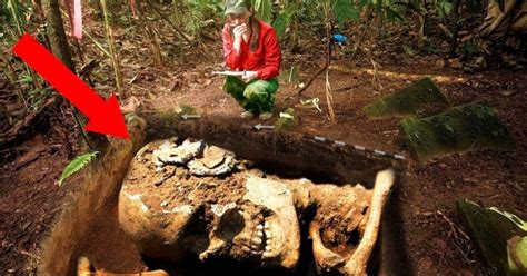 Unearthed Ecuadorian Legend Giant Skeleton In Mazo Canyon