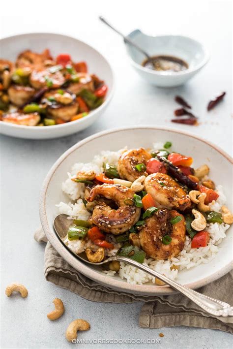 Many people are confused with the difference between hunan chicken and szechuan (the correct spelling is sichuan) chicken. szechuan shrimp vs kung pao shrimp