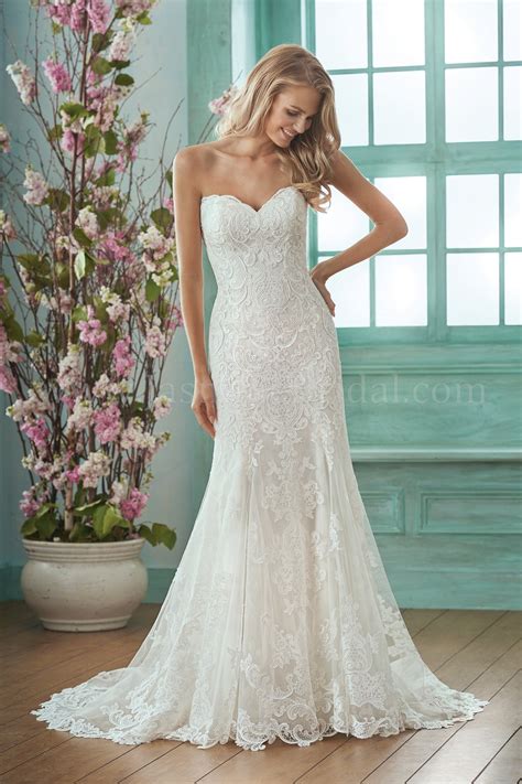 F201017 Sweetheart Strapless Embroidered Lace And Silky Jersey Wedding Dress