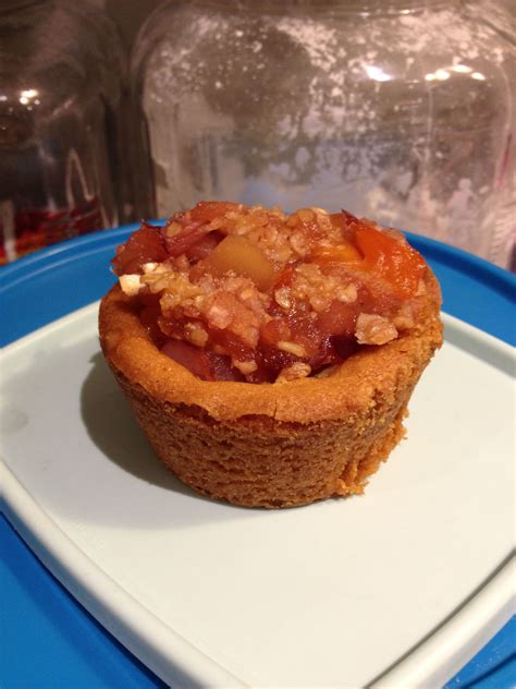 The easiest way to decorate cookies. Pilsbury sugar cookie dough pressed into muffin tins and ...