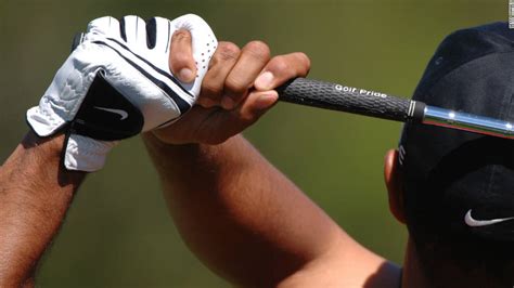 The Interlocking Grip How Tiger Woods Has Achieved Success In Golf