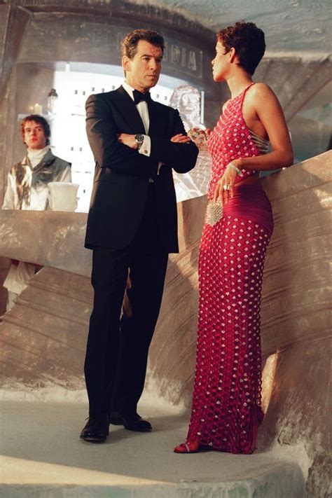The 77 Most Iconic Bond Girl Outfits Revealed Artofit