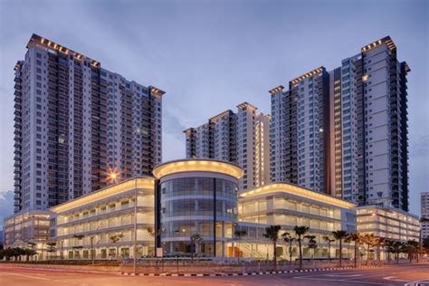 The locals have lovingly termed bayan baru food court as sunshine market, which is what it is now more commonly referred to as. Elit Heights, Bayan Baru Insights, For Sale and Rent ...