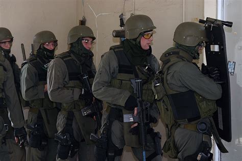 A Us Marine Corps Usmc Special Reaction Team Srt Prepares To Charge