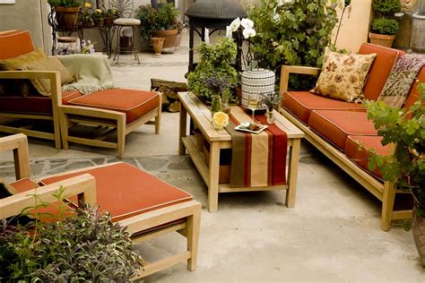 Why You Should Use Outdoor Furniture Indoors