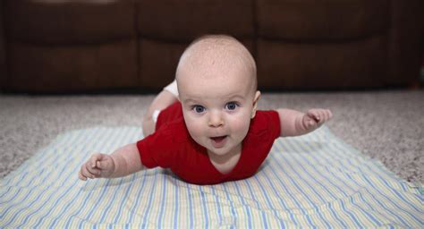 Baby Milestones One To Six Months Babycenter Australia