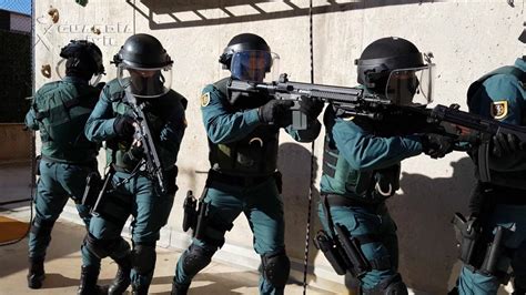 Spains Guardia Civil Orders New Hk G36k And Mp5s The Firearm Blog