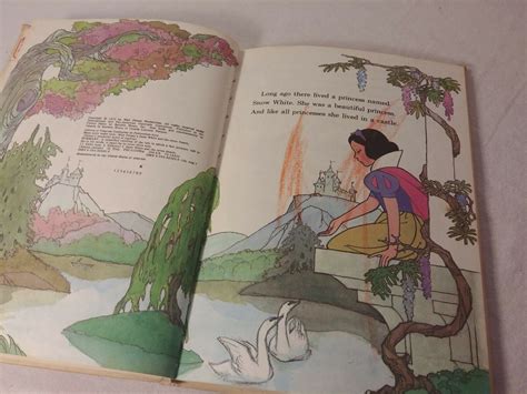 Walt Disneys Snow White And The Seven Dwarfs 1973 Book Club Edition