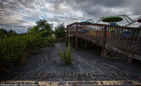 Haunting Images Show Remains Of Abandoned Wild West Themed Amusement