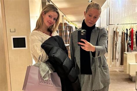 Gwyneth Paltrow Goes On Shopping Spree With Lookalike Daughter Apple Martin Whoops