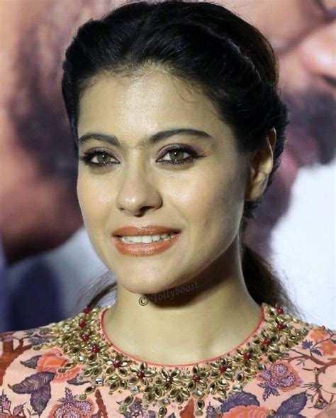 Actress Kajol Mukherjee Smiling Face Closeup Stills Glamorous Indian