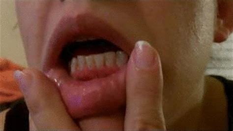 Repost In Wmv Showing Inside Of Lips And Veins4 11 141175565 Laila Variety Fetish Clips