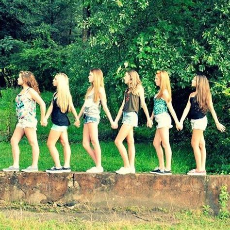 Group Photography Ideas Inspiration Prompictureposes Friend