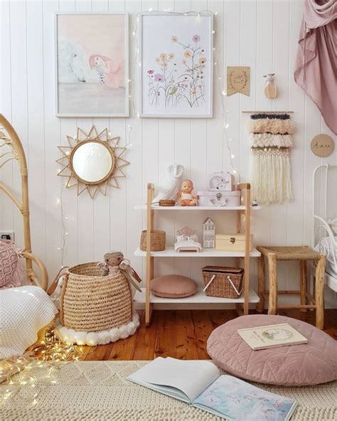 From soft neutral colors to natural textiles, children's bedrooms and playrooms are greener, more modern, and more sophisticated than in years past. Pin by Sky Angel on | CHILDRENS DECOR | | Girl room ...