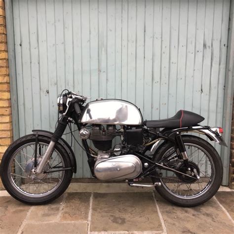 Over 2 users have reviewed bullet 500 on basis of features, mileage, seating comfort, and engine performance. Royal Enfield Bullet 500cc Cafe Racer | Royal enfield ...